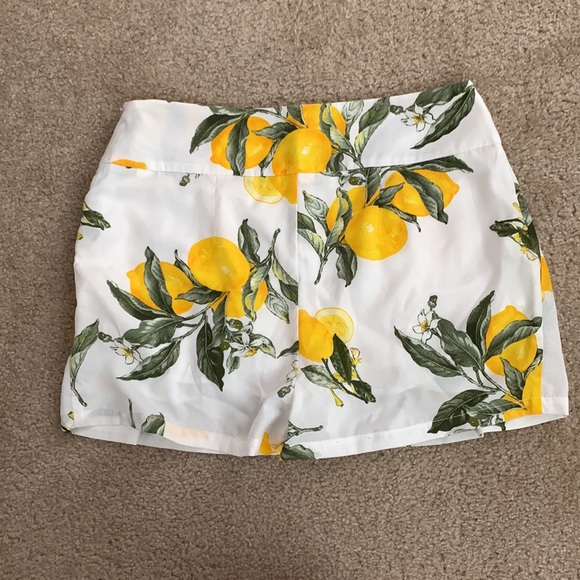 Moon river lemon print shorts - Picture 3 of 4